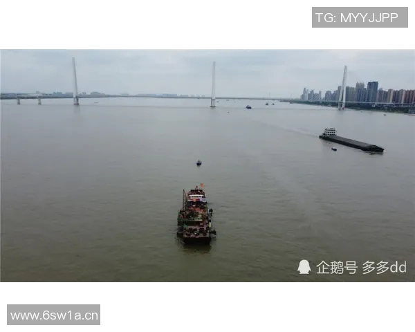 武汉攀岩队的团队协作之道:攀岩巨献背后的故事与精神探索 武汉攀岩队的团队协作之道:攀岩巨献背后的故事与精神探索