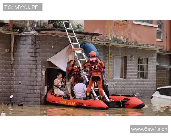 全国多地暴雨引发洪涝灾害 多省发布紧急应对措施救援工作持续展开 全国多地暴雨引发洪涝灾害 多省发布紧急应对措施救援工作持续展开